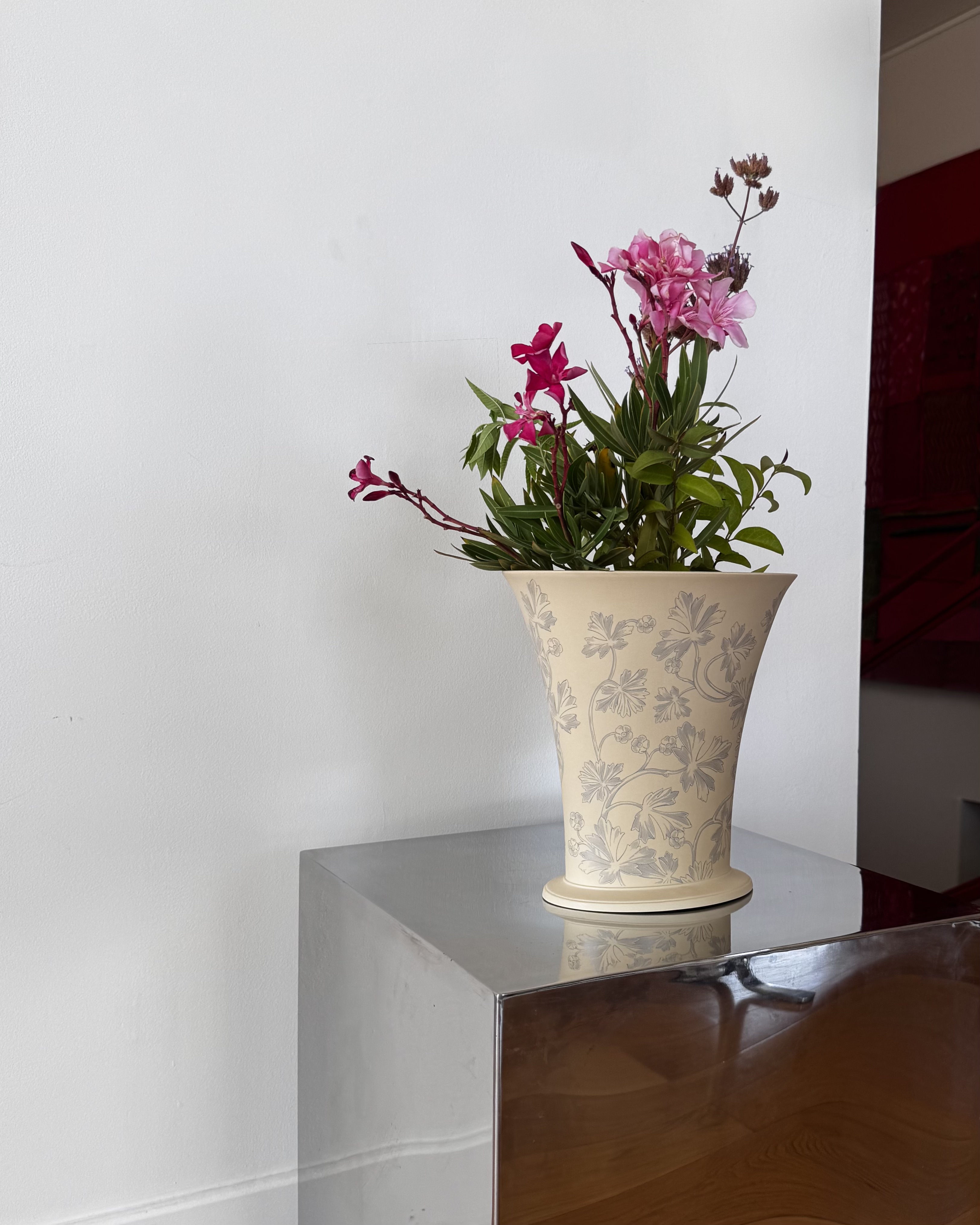 Vase à encolure ovale en céramique 