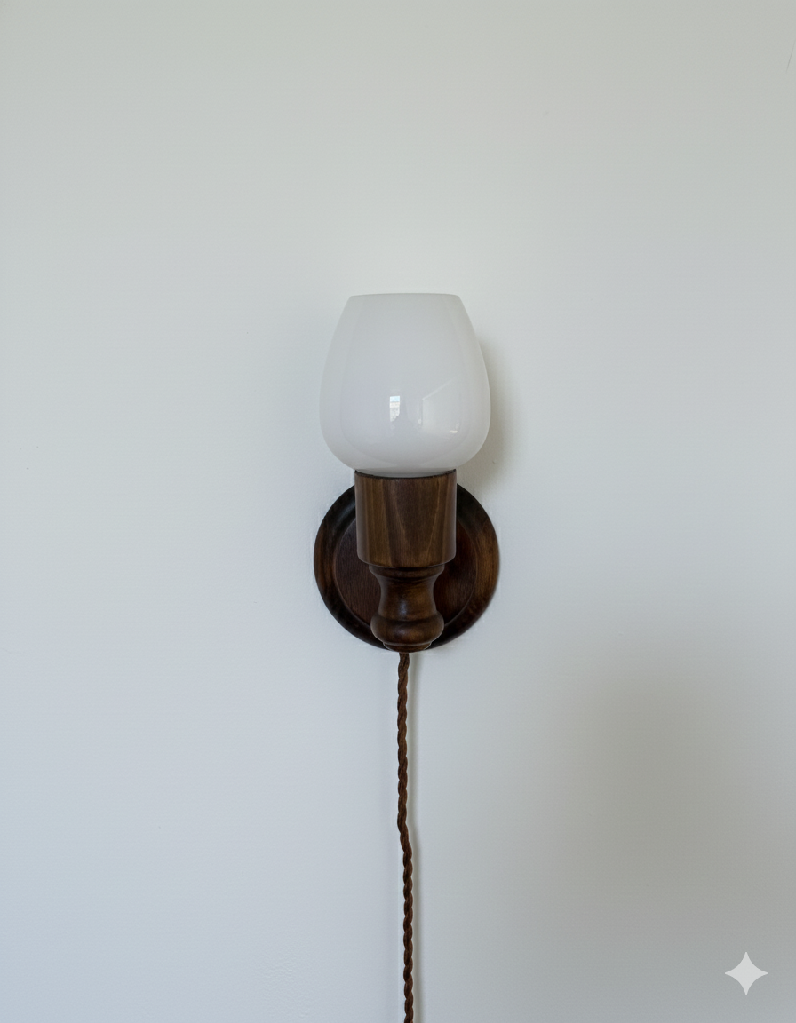 Applique murale en bois et opaline 